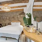 Elegant 1br Retreat In Peaceful Grund Apartamento Luxemburgo