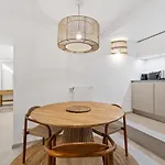 Elegant 1br Retreat In Peaceful Grund