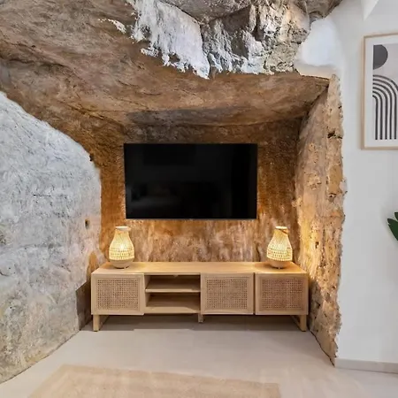 Apartment Elegant 1br Retreat In Peaceful Grund