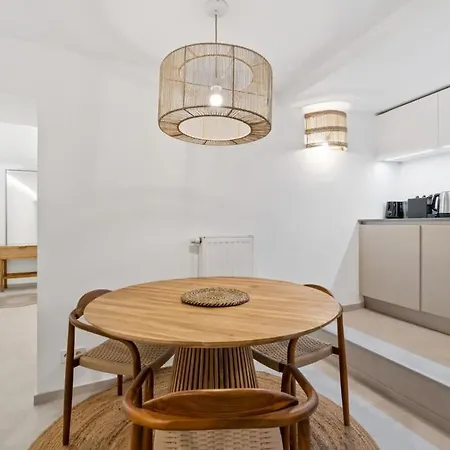 Elegant 1br Retreat In Peaceful Grund