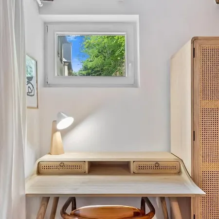 Elegant 1br Retreat In Peaceful Grund Appartement