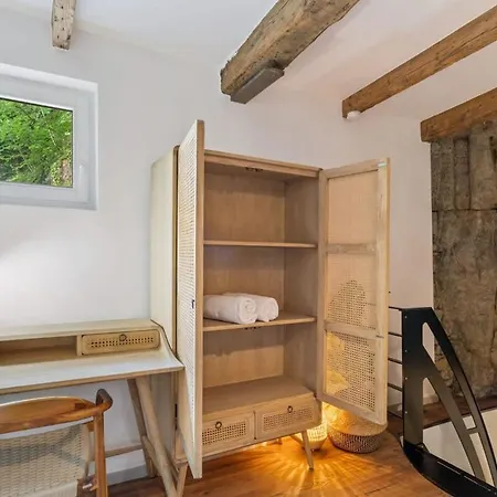 Elegant 1br Retreat In Peaceful Grund