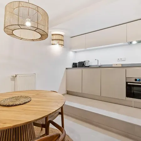 Elegant 1br Retreat In Peaceful Grund Apartament Luksemburg